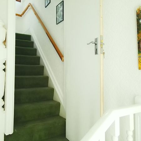 Service Accommodation 2 Bed Room Apartment In Newport South Wales Near Celtic Manor Icc Wales Eksteriør bilde