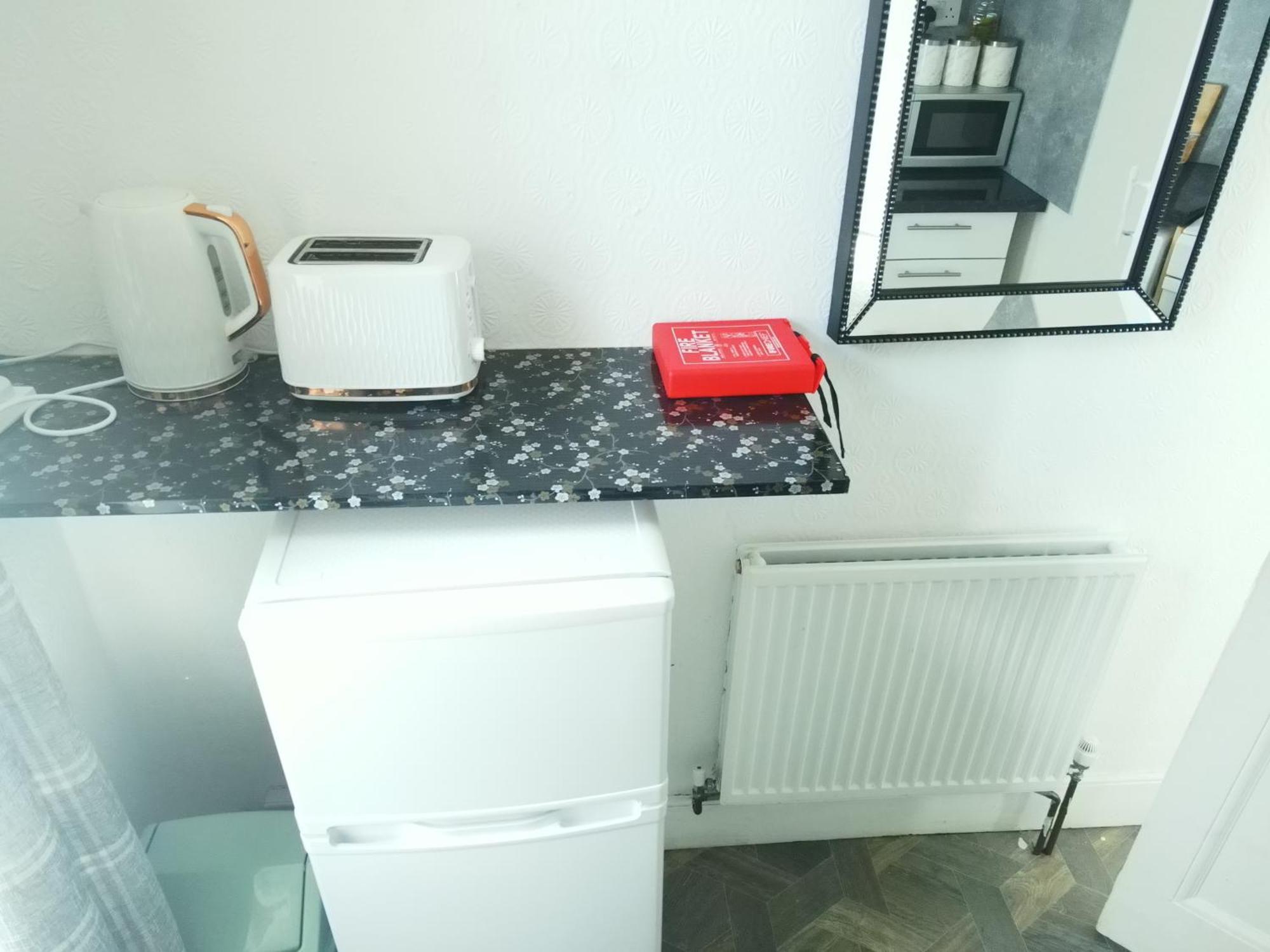 Service Accommodation 2 Bed Room Apartment In Newport South Wales Near Celtic Manor Icc Wales Eksteriør bilde