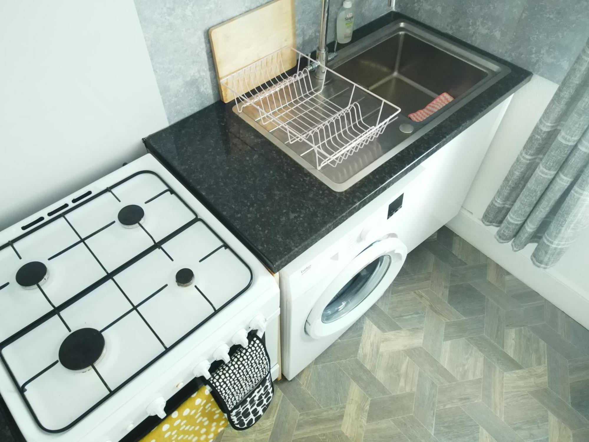 Service Accommodation 2 Bed Room Apartment In Newport South Wales Near Celtic Manor Icc Wales Eksteriør bilde