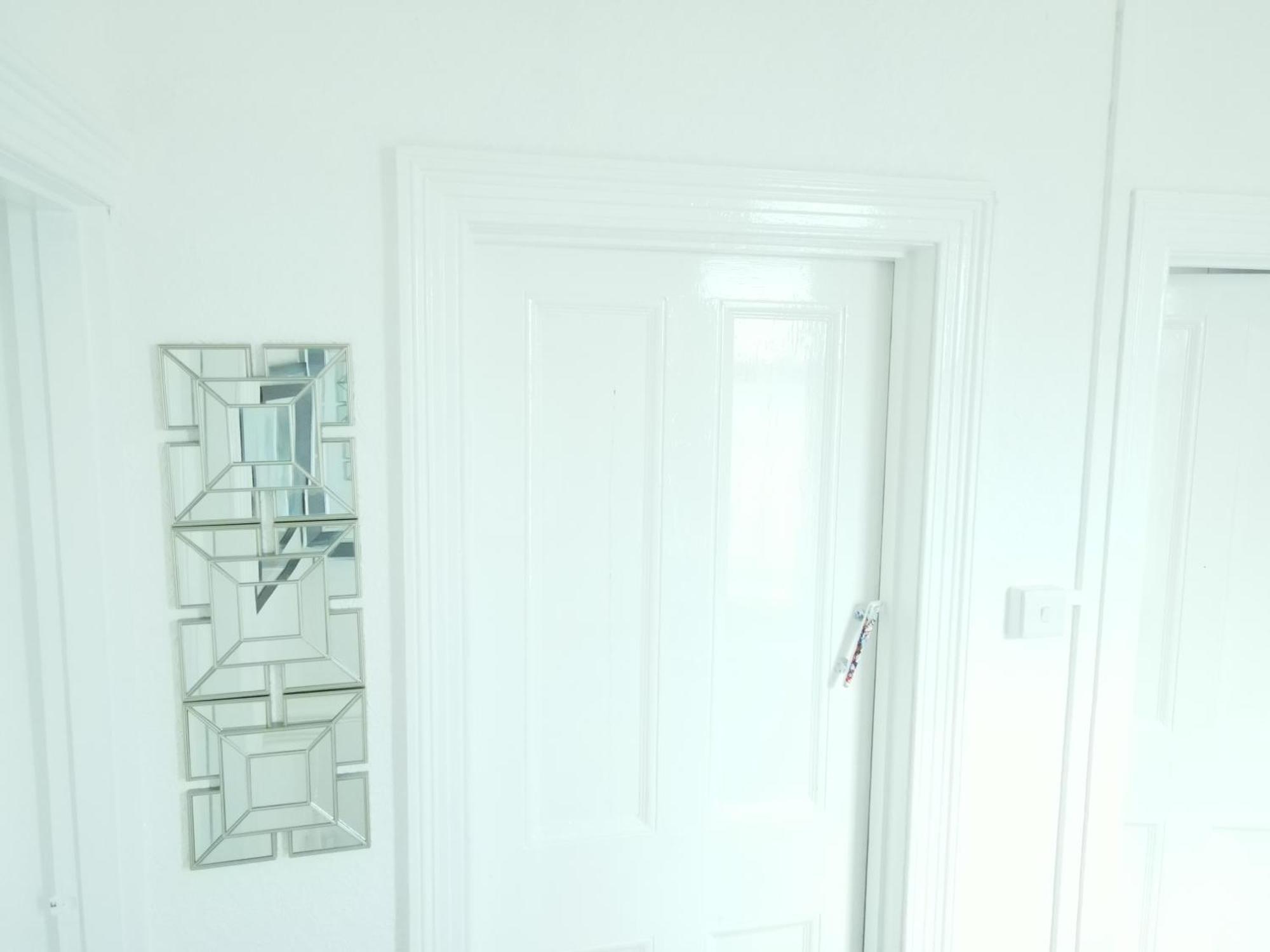 Service Accommodation 2 Bed Room Apartment In Newport South Wales Near Celtic Manor Icc Wales Eksteriør bilde