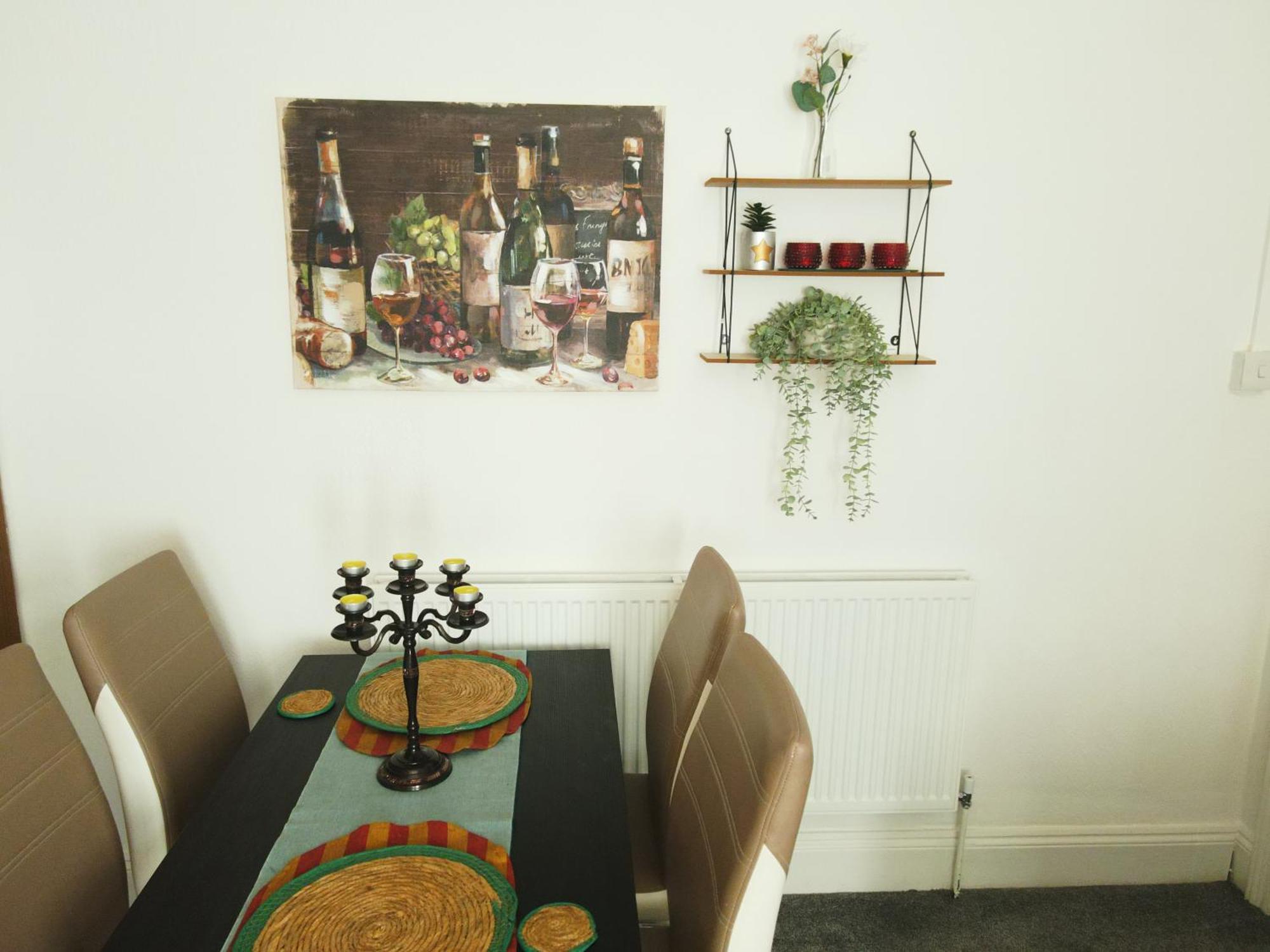 Service Accommodation 2 Bed Room Apartment In Newport South Wales Near Celtic Manor Icc Wales Eksteriør bilde