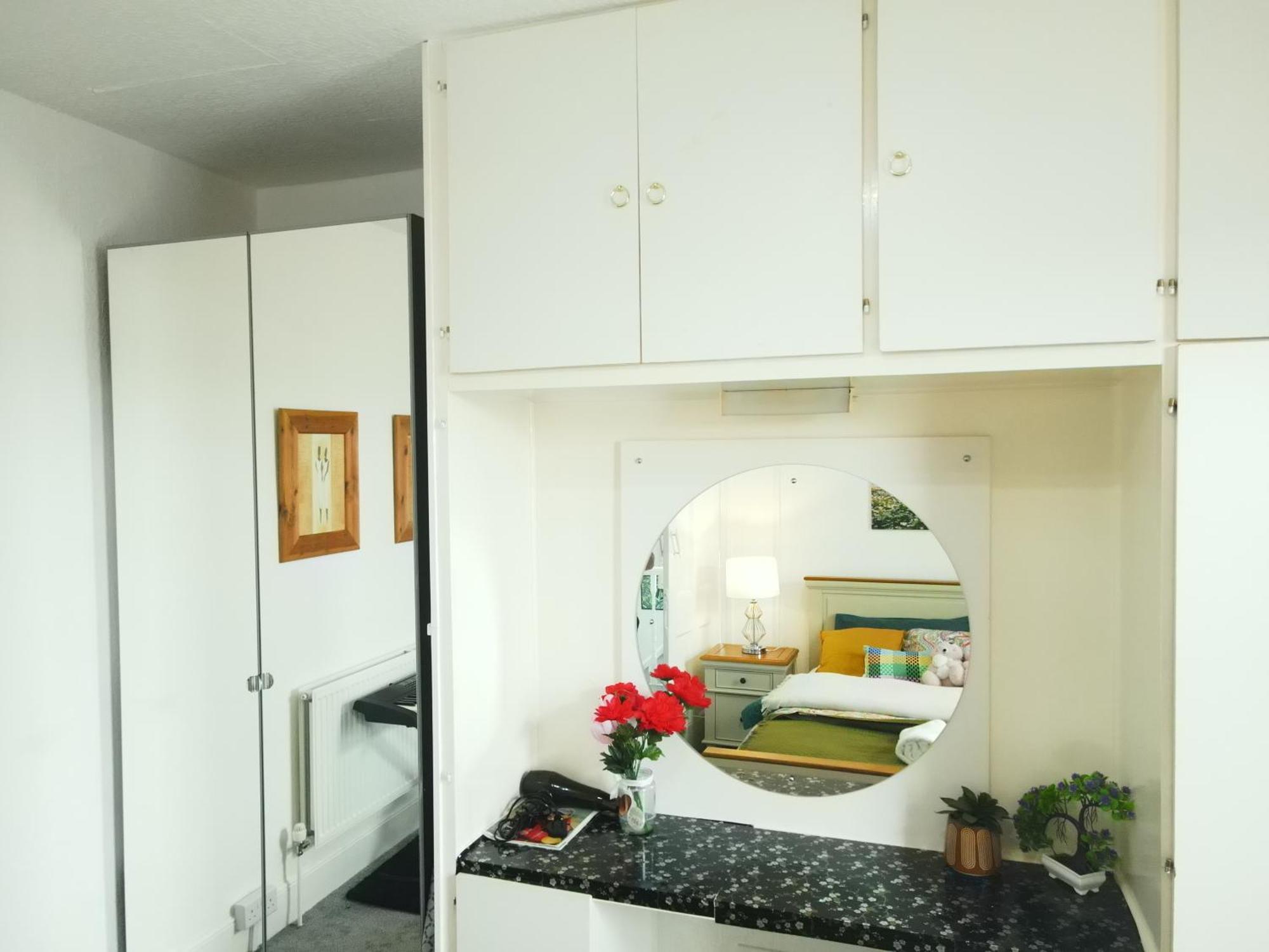 Service Accommodation 2 Bed Room Apartment In Newport South Wales Near Celtic Manor Icc Wales Eksteriør bilde